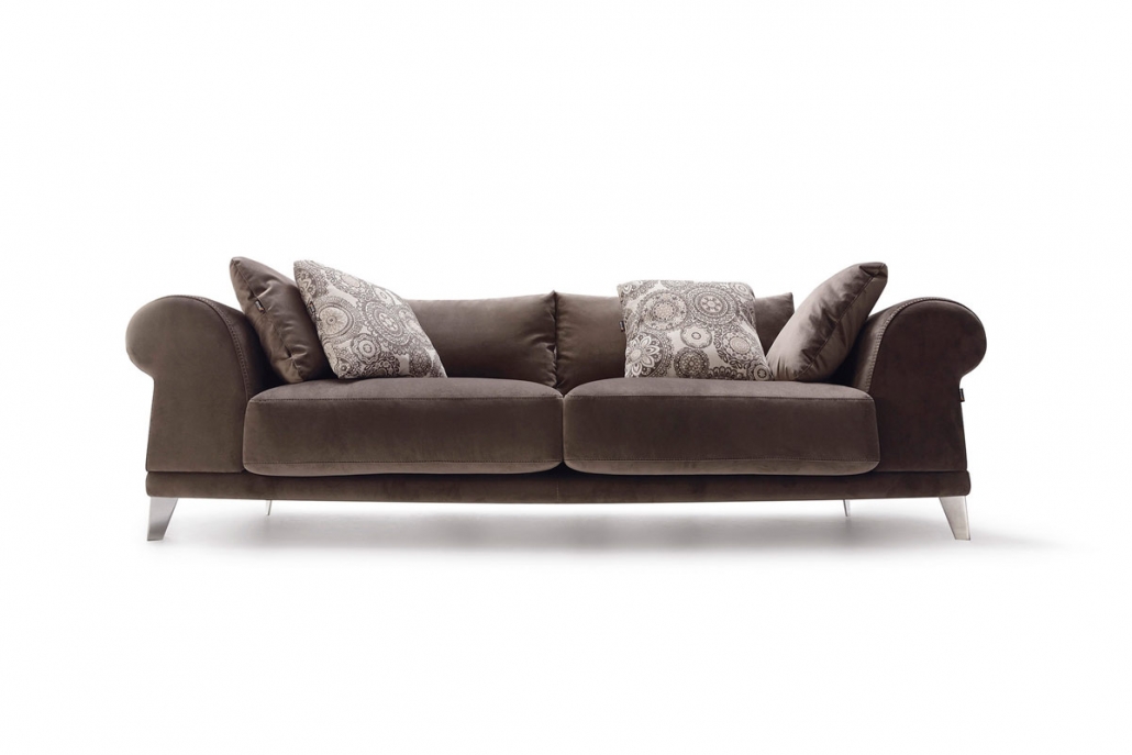 chester sofa 2 1030x687 - Para los modernos con alma clásica: el sofá Chéster
