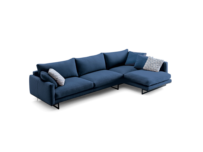 5 - ¿Cómo combinar un sofá azul?